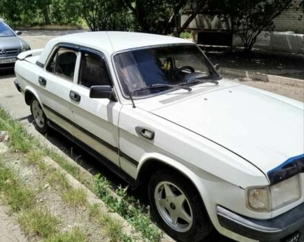 Белый ГАЗ 3110 Волга, объемом двигателя 2.3 л и пробегом 190 тыс. км за 1100 $, фото 1 на Automoto.ua