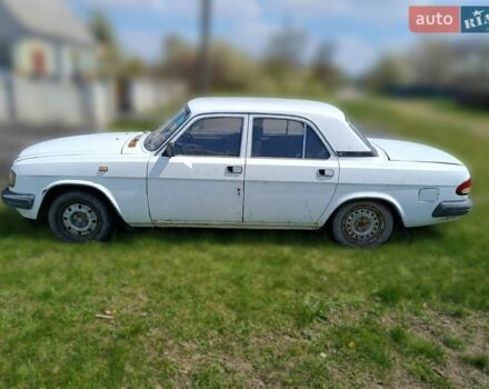 Белый ГАЗ 3110 Волга, объемом двигателя 2.4 л и пробегом 124 тыс. км за 600 $, фото 1 на Automoto.ua