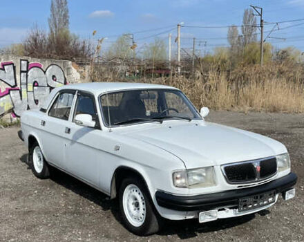 Белый ГАЗ 3110 Волга, объемом двигателя 2.45 л и пробегом 20 тыс. км за 3000 $, фото 1 на Automoto.ua