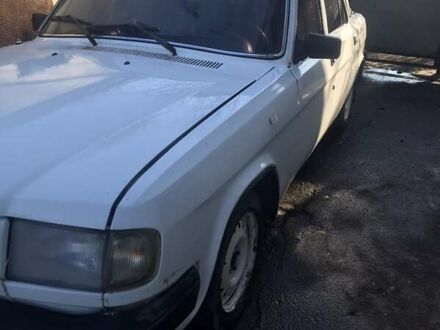 ГАЗ 3110 Волга 1998 в Покровск (Красноармейск) на Automoto.ua Белый ГАЗ 3110 Волга, объемом двигателя 0 л и пробегом 100 тыс. км за 1507 $, фото 1 на Automoto.ua