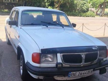 ГАЗ 3110 Волга 1999 у Миколаєві на Automoto.ua Білий ГАЗ 3110 Волга, об'ємом двигуна 2.5 л та пробігом 53 тис. км за 1100 $, фото 1 на Automoto.ua