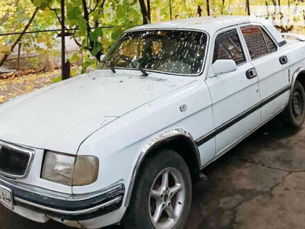 Белый ГАЗ 3110 Волга, объемом двигателя 2.5 л и пробегом 150 тыс. км за 1061 $, фото 1 на Automoto.ua