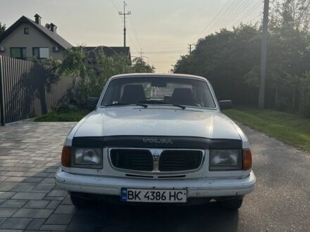 ГАЗ 3110 Волга 1999 у Рівному на Automoto.ua Білий ГАЗ 3110 Волга, об'ємом двигуна 2.2 л та пробігом 70 тис. км за 1000 $, фото 1 на Automoto.ua