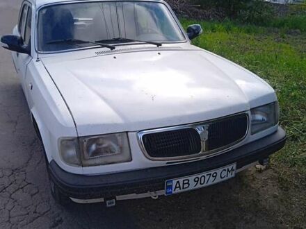 ГАЗ 3110 Волга 1999 в Житомире на Automoto.ua Белый ГАЗ 3110 Волга, объемом двигателя 2.4 л и пробегом 170 тыс. км за 550 $, фото 1 на Automoto.ua