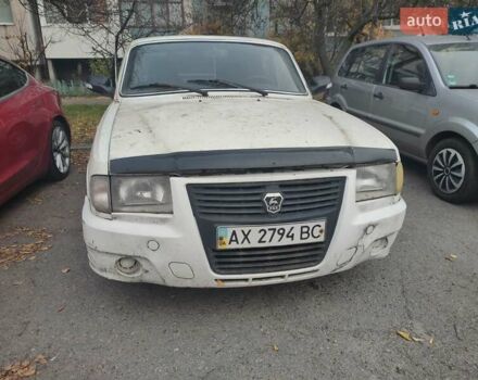 Белый ГАЗ 3110 Волга, объемом двигателя 2.3 л и пробегом 220 тыс. км за 750 $, фото 1 на Automoto.ua