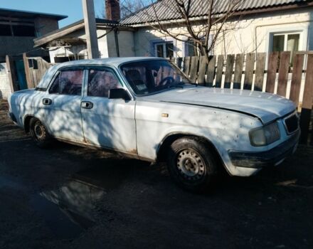 Белый ГАЗ 3110 Волга, объемом двигателя 2.5 л и пробегом 100 тыс. км за 226 $, фото 1 на Automoto.ua