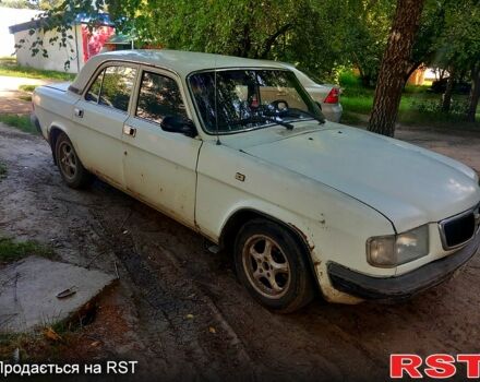 Белый ГАЗ 3110 Волга, объемом двигателя 2.4 л и пробегом 211 тыс. км за 600 $, фото 1 на Automoto.ua