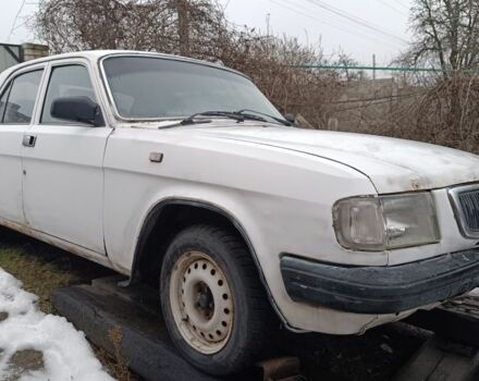 Белый ГАЗ 3110 Волга, объемом двигателя 2.3 л и пробегом 600 тыс. км за 932 $, фото 1 на Automoto.ua