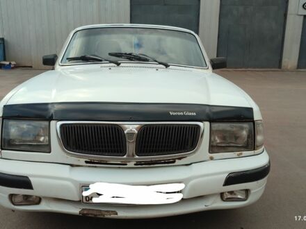 ГАЗ 3110 Волга 2000 в Кривом Роге на Automoto.ua Белый ГАЗ 3110 Волга, объемом двигателя 2.4 л и пробегом 139 тыс. км за 120000 $, фото 1 на Automoto.ua