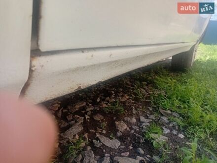 Білий ГАЗ 3110 Волга, об'ємом двигуна 2.4 л та пробігом 190 тис. км за 650 $, фото 1 на Automoto.ua