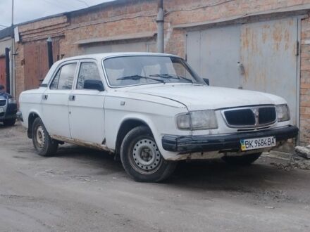 ГАЗ 3110 Волга 2000 у Рівному на Automoto.ua Білий ГАЗ 3110 Волга, об'ємом двигуна 2.3 л та пробігом 300 тис. км за 500 $, фото 1 на Automoto.ua