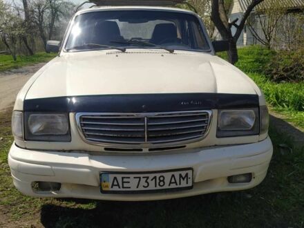 ГАЗ 3110 Волга 2000 в Днепре (Днепропетровске) на Automoto.ua Белый ГАЗ 3110 Волга, объемом двигателя 2.4 л и пробегом 200 тыс. км за 800 $, фото 1 на Automoto.ua
