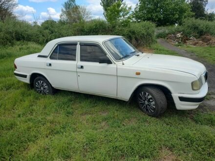 ГАЗ 3110 Волга 2002 у Петропавловке на Automoto.ua Білий ГАЗ 3110 Волга, об'ємом двигуна 2.4 л та пробігом 471 тис. км за 1000 $, фото 1 на Automoto.ua