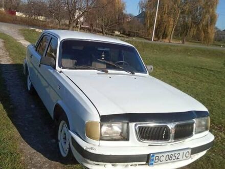 ГАЗ 3110 Волга 2002 у Львові на Automoto.ua Білий ГАЗ 3110 Волга, об'ємом двигуна 2.45 л та пробігом 200 тис. км за 1500 $, фото 1 на Automoto.ua