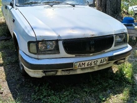 Белый ГАЗ 3110 Волга, объемом двигателя 2.4 л и пробегом 325 тыс. км за 504 $, фото 1 на Automoto.ua