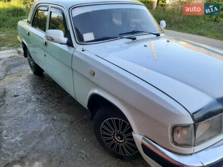ГАЗ 3110 Волга 2003 у Каменце-Подольском на Automoto.ua Білий ГАЗ 3110 Волга, об'ємом двигуна 0 л та пробігом 173 тис. км за 2000 $, фото 1 на Automoto.ua