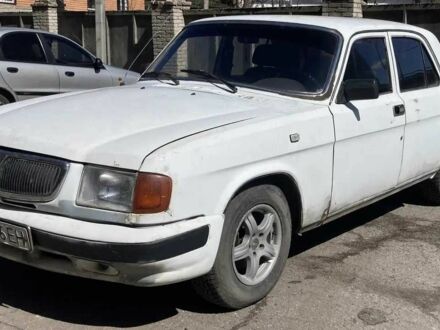 ГАЗ 3110 Волга 2003 в Ромнах на Automoto.ua Белый ГАЗ 3110 Волга, объемом двигателя 0 л и пробегом 100 тыс. км за 800 $, фото 1 на Automoto.ua