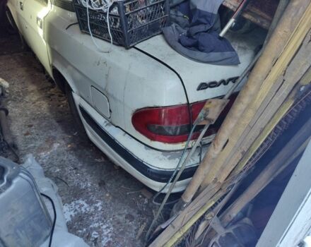 Белый ГАЗ 3110 Волга, объемом двигателя 2 л и пробегом 400 тыс. км за 394 $, фото 1 на Automoto.ua