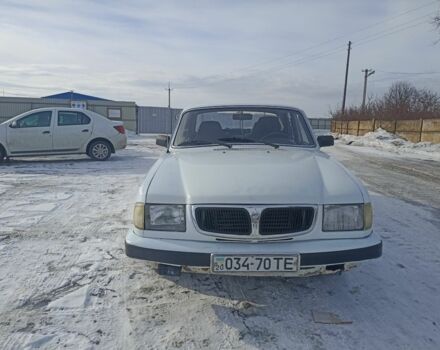 Белый ГАЗ 3110 Волга, объемом двигателя 2 л и пробегом 107 тыс. км за 800 $, фото 1 на Automoto.ua