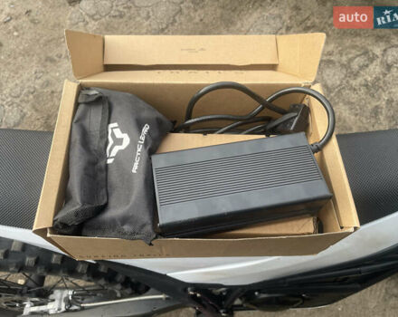 Чорний ГАЗ 3110 Волга, об'ємом двигуна 2.45 л та пробігом 1 тис. км за 4800 $, фото 9 на Automoto.ua