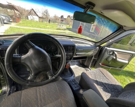 Черный ГАЗ 3110 Волга, объемом двигателя 2.4 л и пробегом 254 тыс. км за 950 $, фото 4 на Automoto.ua