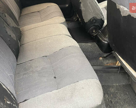 Фиолетовый ГАЗ 3110 Волга, объемом двигателя 2.5 л и пробегом 268 тыс. км за 950 $, фото 11 на Automoto.ua