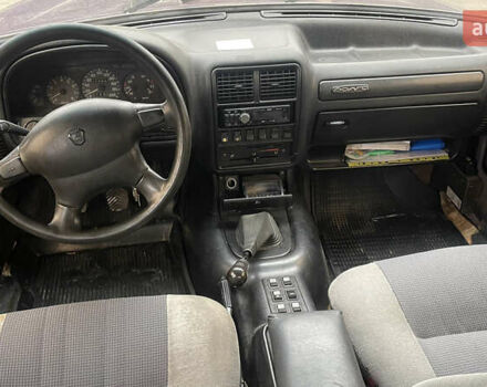 Фиолетовый ГАЗ 3110 Волга, объемом двигателя 2.5 л и пробегом 268 тыс. км за 950 $, фото 10 на Automoto.ua