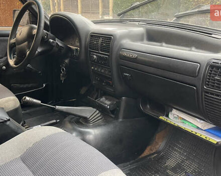 Фиолетовый ГАЗ 3110 Волга, объемом двигателя 2.5 л и пробегом 268 тыс. км за 950 $, фото 12 на Automoto.ua