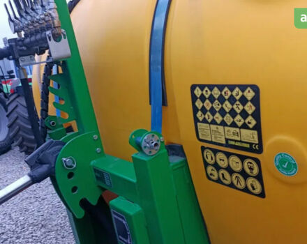 ГАЗ 3110 Волга, об'ємом двигуна 2.45 л та пробігом 0 тис. км за 8188 $, фото 4 на Automoto.ua