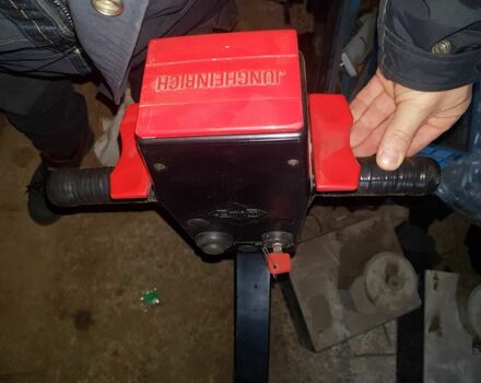 ГАЗ 3110 Волга, объемом двигателя 2.45 л и пробегом 0 тыс. км за 2700 $, фото 13 на Automoto.ua