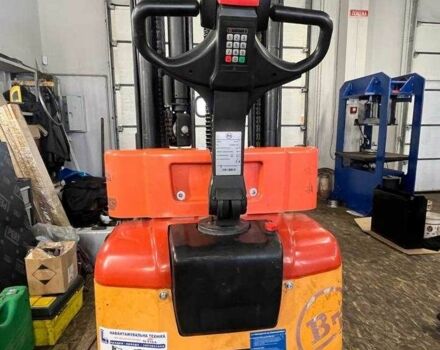 ГАЗ 3110 Волга, об'ємом двигуна 2.45 л та пробігом 0 тис. км за 10977 $, фото 7 на Automoto.ua