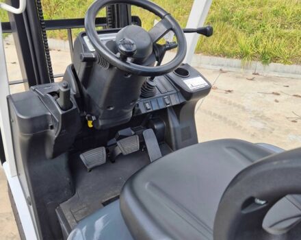 ГАЗ 3110 Волга, об'ємом двигуна 2.45 л та пробігом 0 тис. км за 9340 $, фото 4 на Automoto.ua