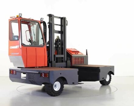 ГАЗ 3110 Волга, об'ємом двигуна 2.45 л та пробігом 0 тис. км за 98914 $, фото 6 на Automoto.ua