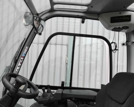 ГАЗ 3110 Волга, объемом двигателя 2.45 л и пробегом 0 тыс. км за 33825 $, фото 16 на Automoto.ua