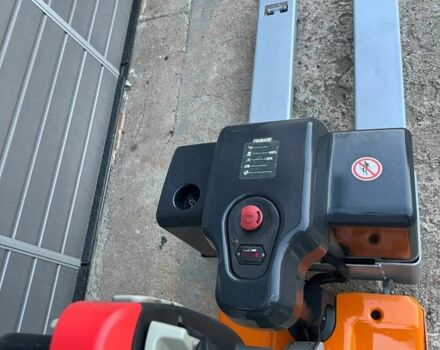 ГАЗ 3110 Волга, объемом двигателя 2.45 л и пробегом 0 тыс. км за 1335 $, фото 3 на Automoto.ua