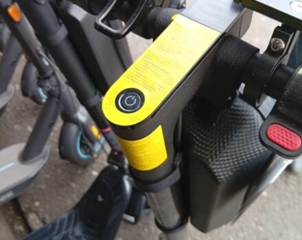 ГАЗ 3110 Волга, об'ємом двигуна 2.45 л та пробігом 0 тис. км за 406 $, фото 4 на Automoto.ua