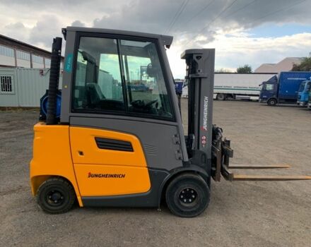 ГАЗ 3110 Волга, объемом двигателя 2.45 л и пробегом 0 тыс. км за 19348 $, фото 3 на Automoto.ua