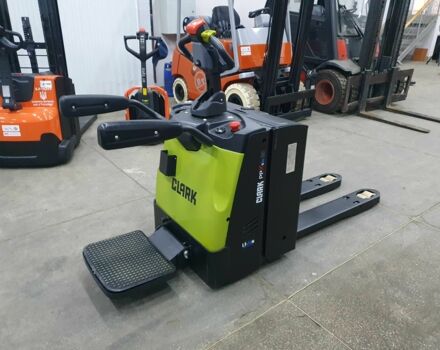 ГАЗ 3110 Волга, объемом двигателя 2.45 л и пробегом 0 тыс. км за 1170 $, фото 6 на Automoto.ua