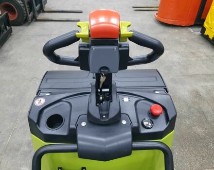 ГАЗ 3110 Волга, объемом двигателя 2.45 л и пробегом 0 тыс. км за 1170 $, фото 2 на Automoto.ua