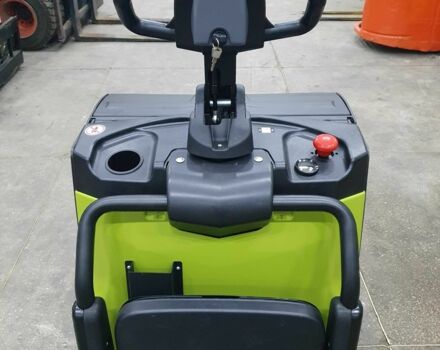 ГАЗ 3110 Волга, объемом двигателя 2.45 л и пробегом 0 тыс. км за 1170 $, фото 4 на Automoto.ua