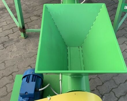 ГАЗ 3110 Волга, объемом двигателя 2.45 л и пробегом 0 тыс. км за 8000 $, фото 4 на Automoto.ua