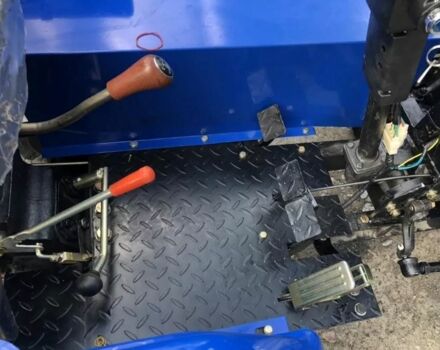 ГАЗ 3110 Волга, об'ємом двигуна 2.45 л та пробігом 0 тис. км за 2450 $, фото 3 на Automoto.ua