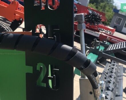 ГАЗ 3110 Волга, об'ємом двигуна 2.45 л та пробігом 0 тис. км за 10405 $, фото 12 на Automoto.ua