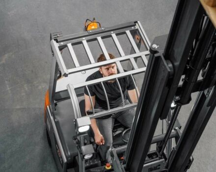 ГАЗ 3110 Волга, объемом двигателя 2.45 л и пробегом 0 тыс. км за 29751 $, фото 10 на Automoto.ua