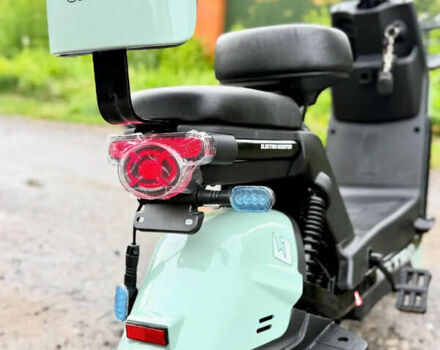 ГАЗ 3110 Волга, объемом двигателя 2.45 л и пробегом 50 тыс. км за 478 $, фото 2 на Automoto.ua