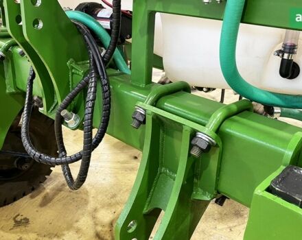 ГАЗ 3110 Волга, об'ємом двигуна 2.45 л та пробігом 0 тис. км за 17159 $, фото 10 на Automoto.ua