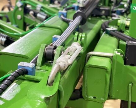 ГАЗ 3110 Волга, об'ємом двигуна 2.45 л та пробігом 0 тис. км за 17159 $, фото 3 на Automoto.ua