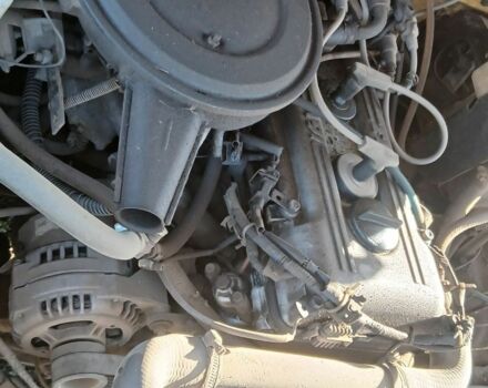 Желтый ГАЗ 3110 Волга, объемом двигателя 2.3 л и пробегом 300 тыс. км за 388 $, фото 4 на Automoto.ua
