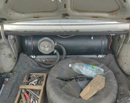 Сірий ГАЗ 3110 Волга, об'ємом двигуна 2.4 л та пробігом 200 тис. км за 1074 $, фото 5 на Automoto.ua