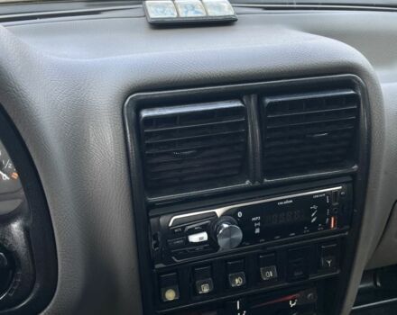 Серый ГАЗ 3110 Волга, объемом двигателя 2.4 л и пробегом 199 тыс. км за 1809 $, фото 9 на Automoto.ua